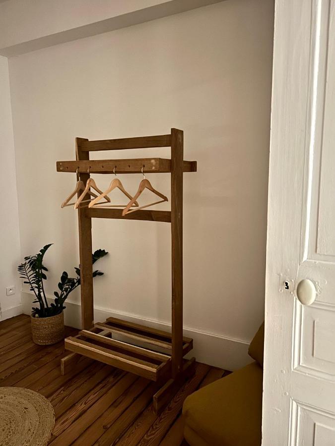 Appartement Au Coeur Du Centre Historique Авалон Екстериор снимка